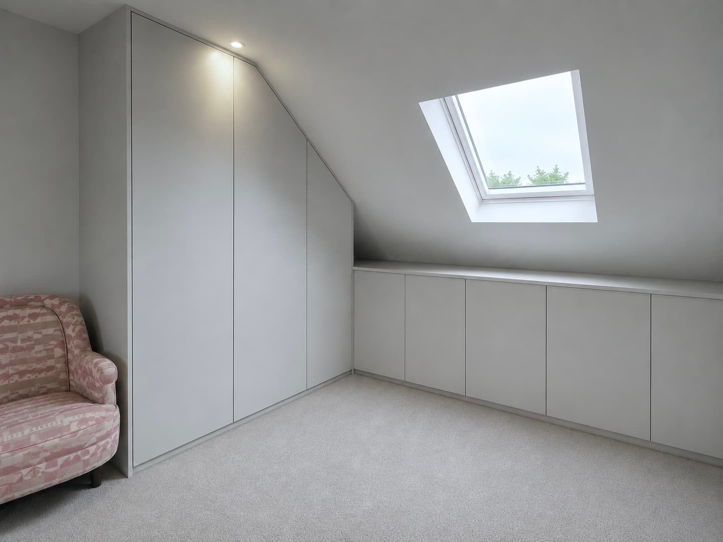 Mill Hill Loft Bedroom detail 1